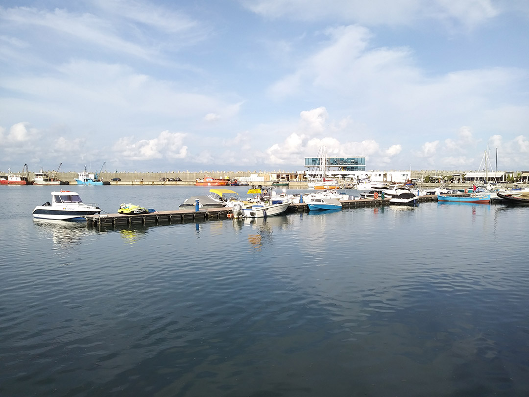 Review LG Q6, un telefon cu camera buna si afisaj excelent 17 portul-tomis-107