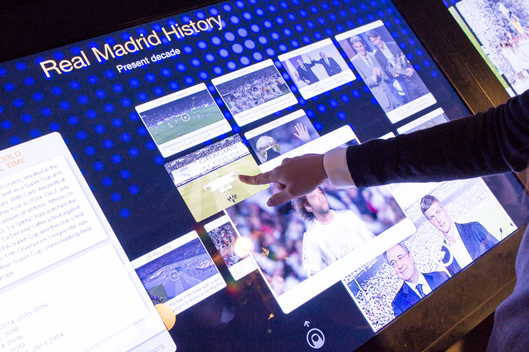 Santiago Bernabeu Tour. In vizita la stadionul celor de la Real Madrid 7 santiago-bernabeu-5