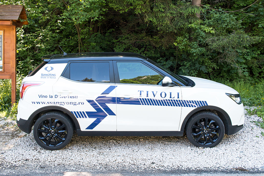 5 reguli dupa care se desfasoara un picnic in familia Jurca 7 ssangyong-tivoli-1