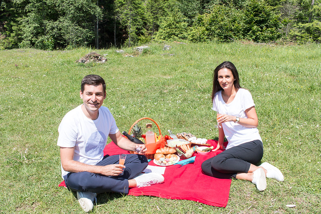5 reguli dupa care se desfasoara un picnic in familia Jurca 5 ssangyong-tivoli-20